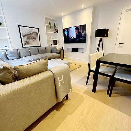 דירות לונדון Londwell, Luxe And Leaves, Chelsea Flat With Private Garden מראה חיצוני תמונה