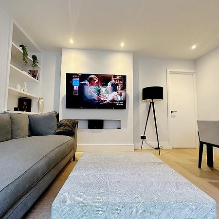 דירות לונדון Londwell, Luxe And Leaves, Chelsea Flat With Private Garden מראה חיצוני תמונה