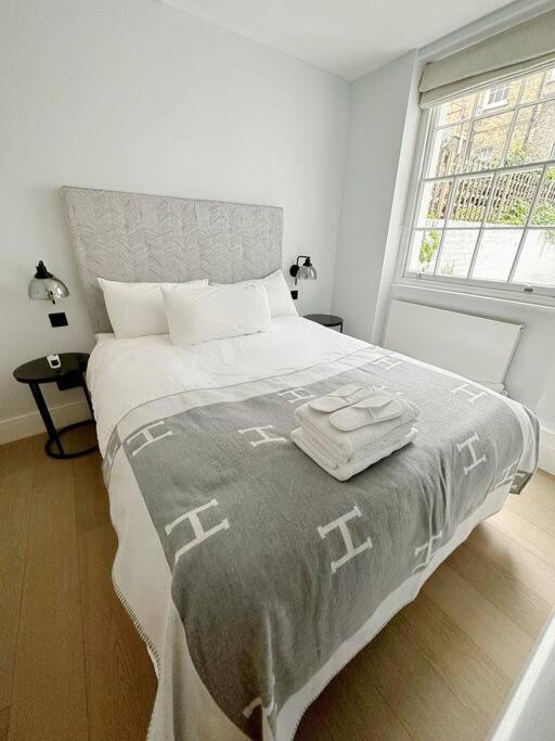דירות לונדון Londwell, Luxe And Leaves, Chelsea Flat With Private Garden מראה חיצוני תמונה