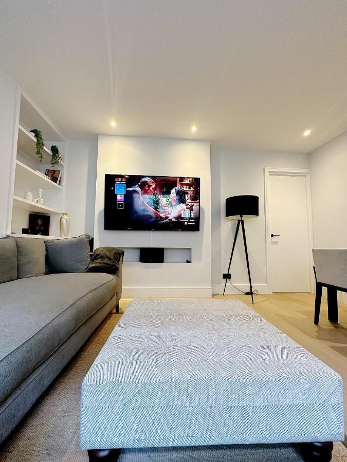 דירות לונדון Londwell, Luxe And Leaves, Chelsea Flat With Private Garden מראה חיצוני תמונה